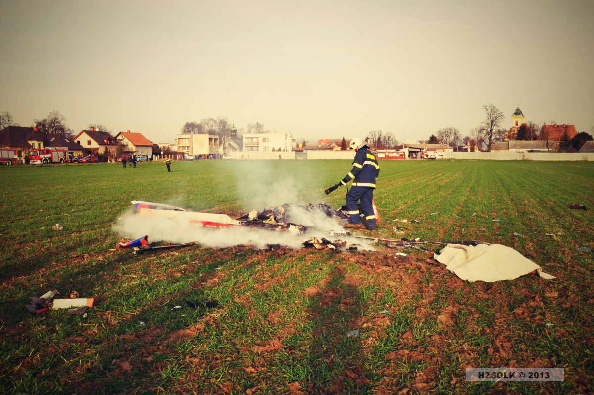 2 3-12-2013 Pád helikoptera Štěpánov (2).JPG