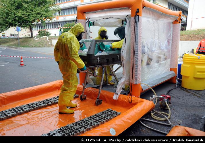 20150920C_ebola_Kr021.JPG