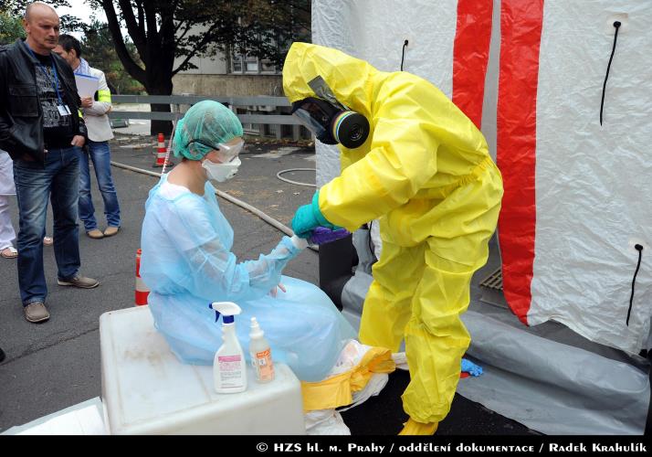 20150920C_ebola_Kr026.JPG