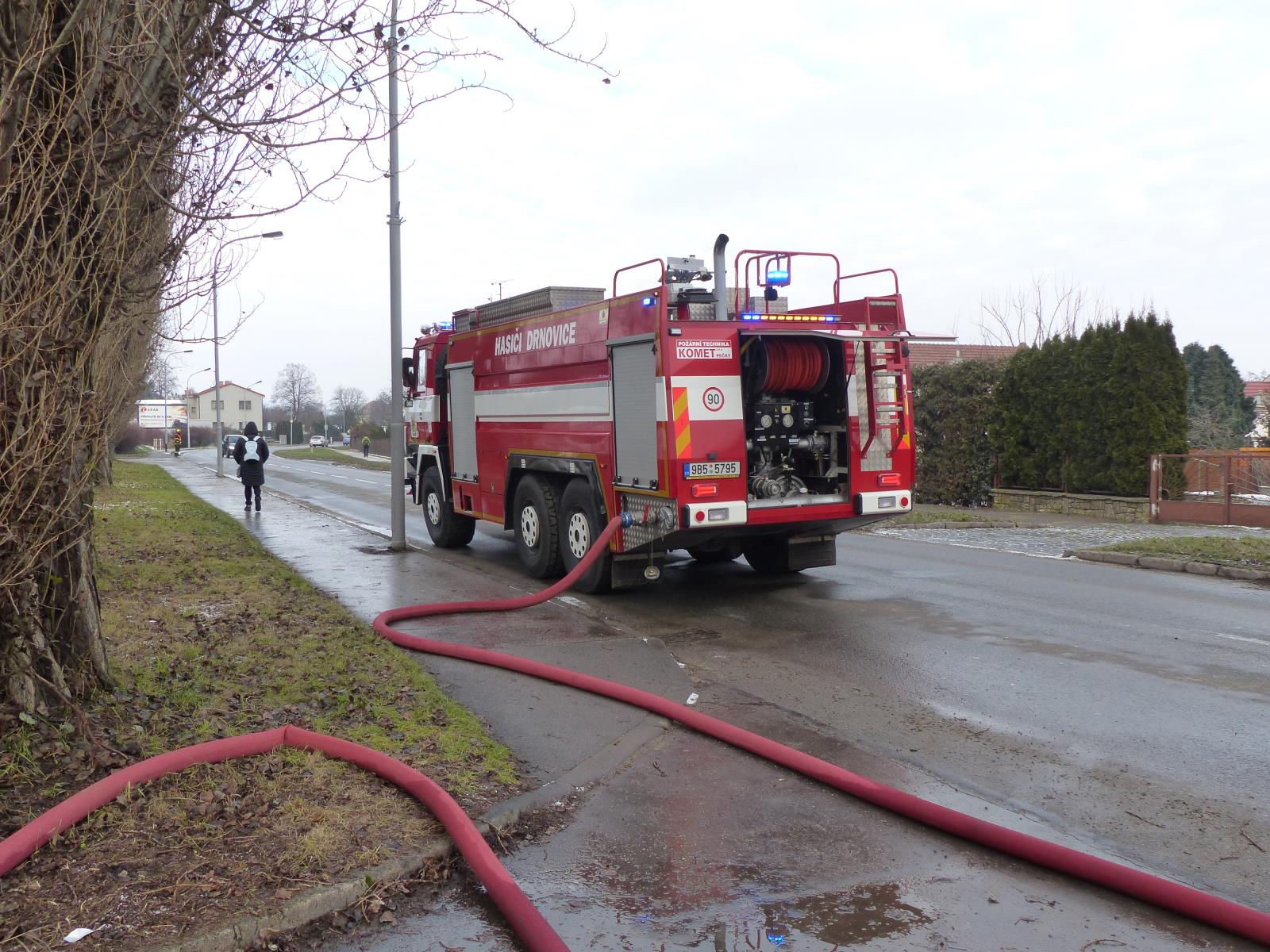 2021-01-09-Požár Vyškov, ul. Dědická/2021-01-09-Požár Vyškov, ul. Dědická_ (20).JPG