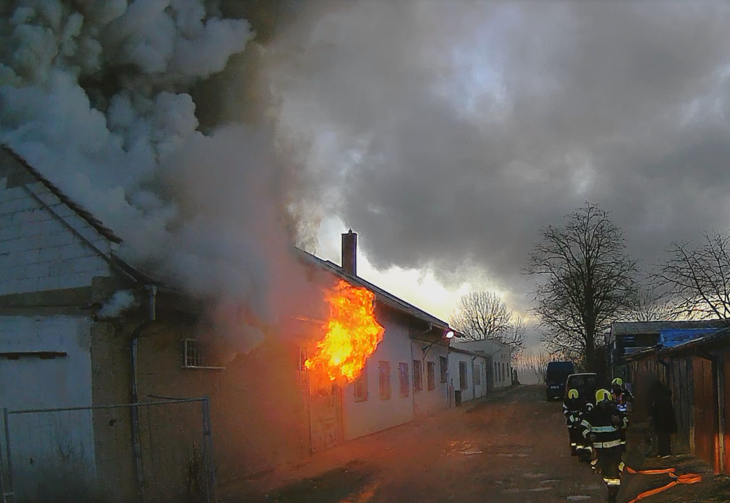 2023-01-21 Požár NB, Slavkov u Brna/požár Slavkov u Brna (1).png