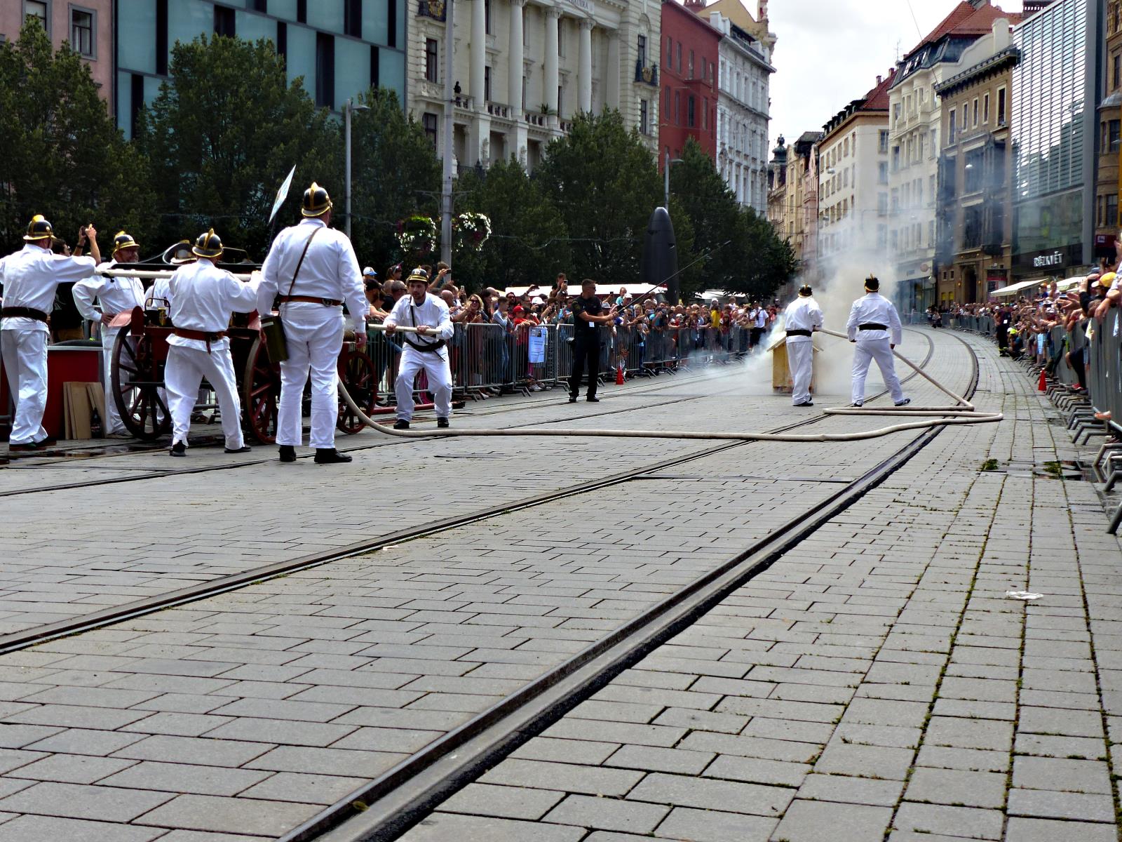 2024-06-22 Defilé požární techniky, Brno - nám.Svobody/Defilé (10).JPG