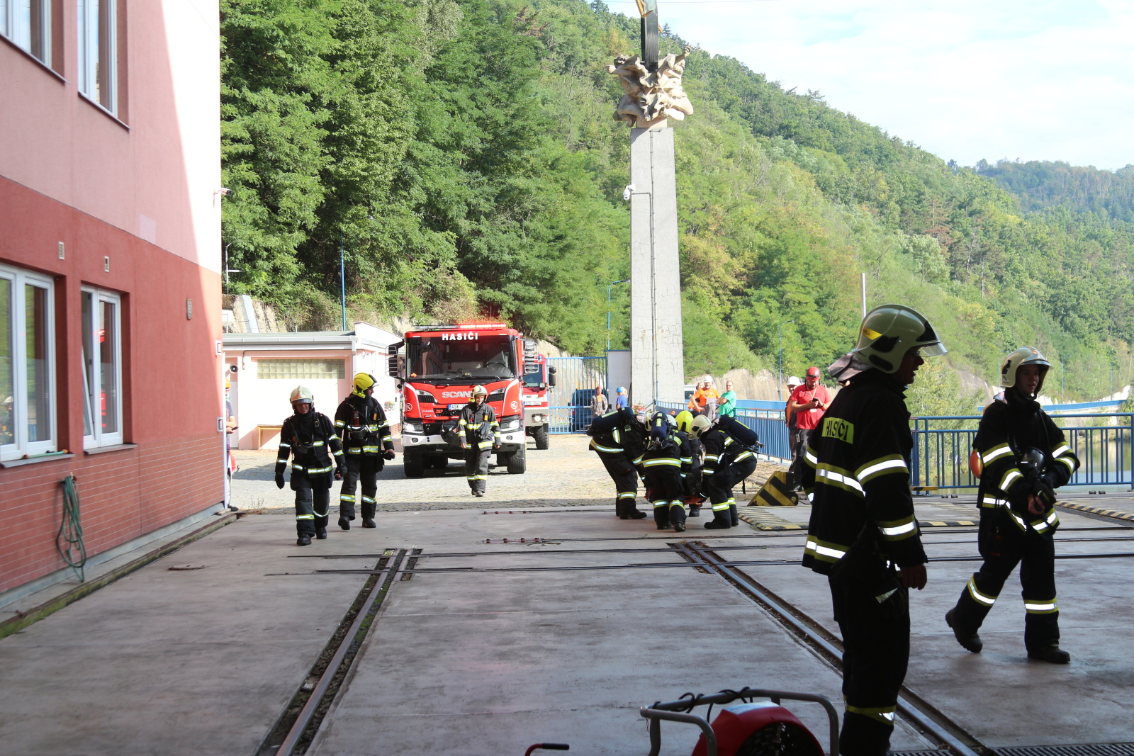 207-Prověřovací cvičení ve vodní elektrárně Orlík.JPG