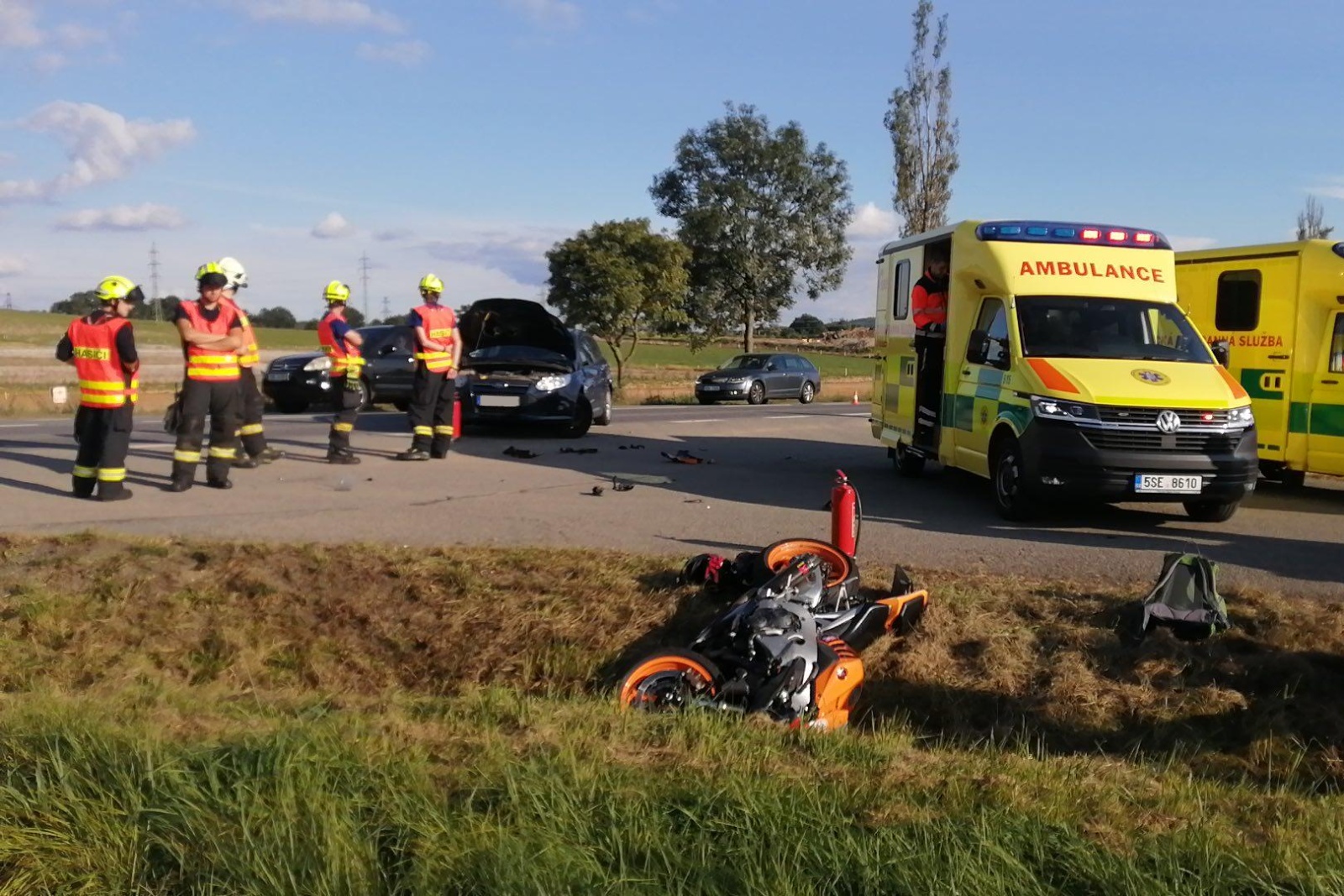 250-Dopravní nehoda na odbočce ze strakonické silnice k obci Životice na Příbramsku.jpg