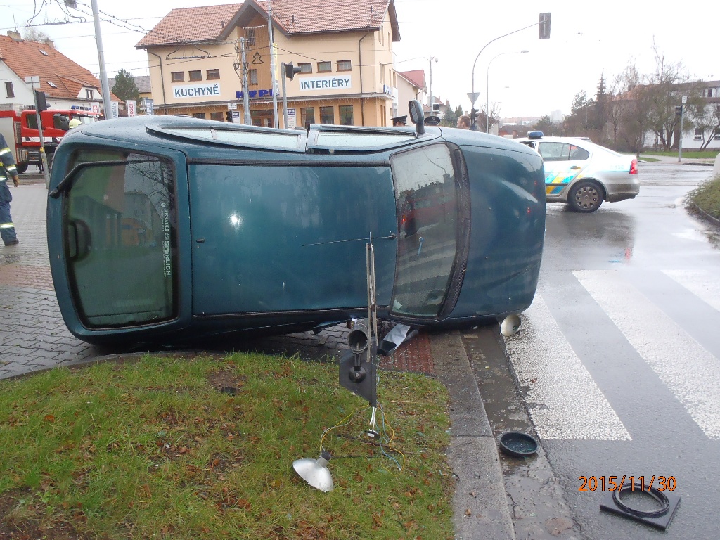 30.11.2015 DN Plzeň, Slovanská x Částkova.JPG