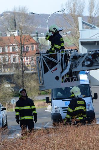 31.3.2015 - zajištění střechy Želetice 5 (5).JPG