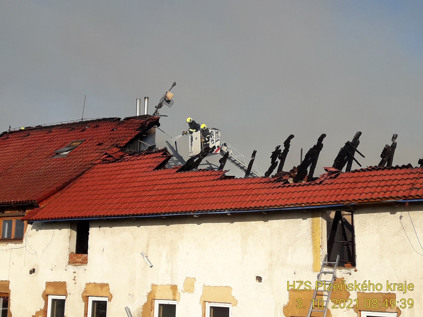 3_10_2021 Požár statku Lipno (2).jpg