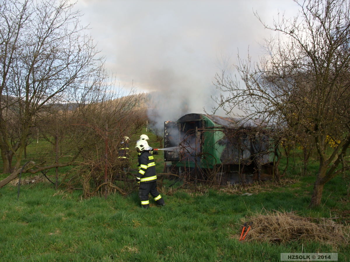 4 25-3-2014 Požár maringotky Hlinsko (5).JPG