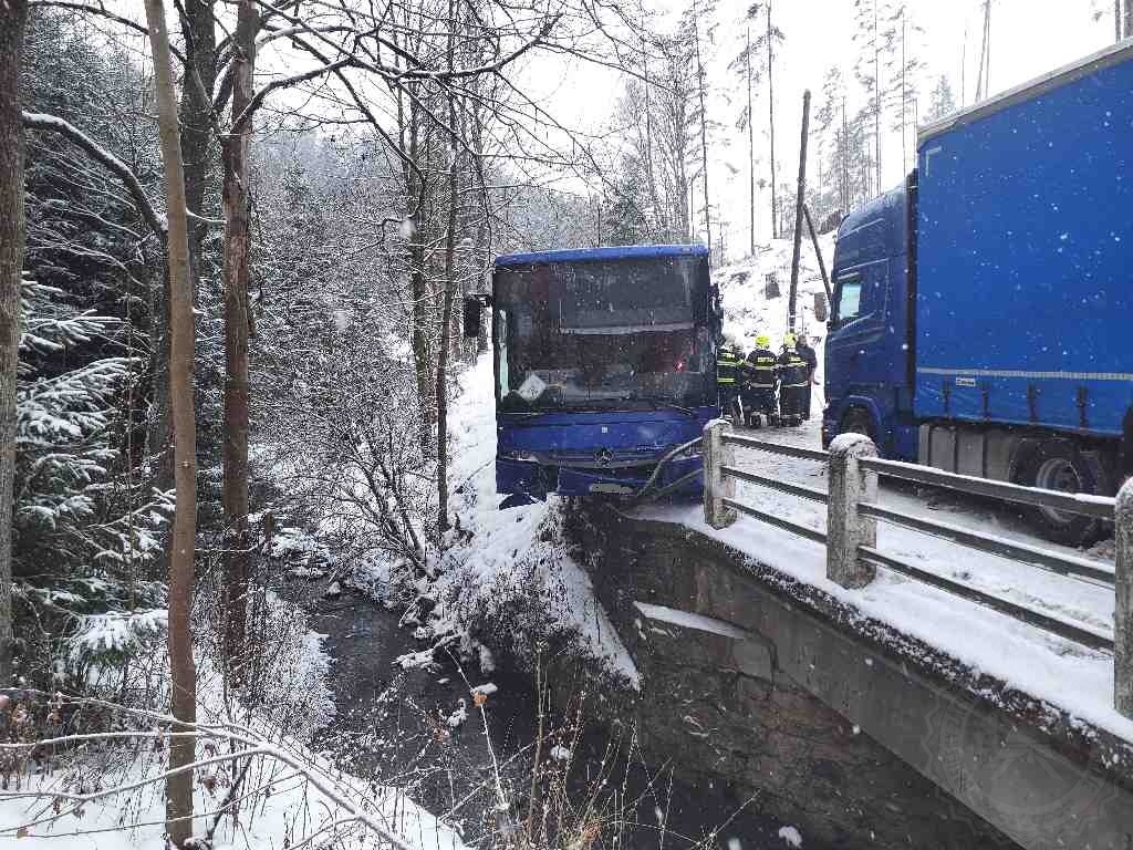 Autobus Bystré.jpg