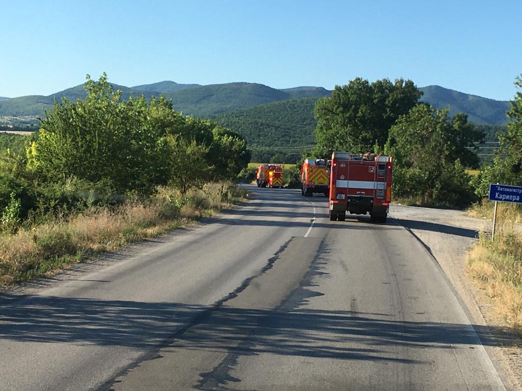 Čeští hasiči pomáhají svým řeckým kolegům na ostrově Peloponés hasit požáry