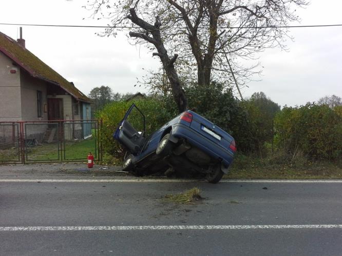 Nehoda v Nasavrkách si vyžádala dvě zranění