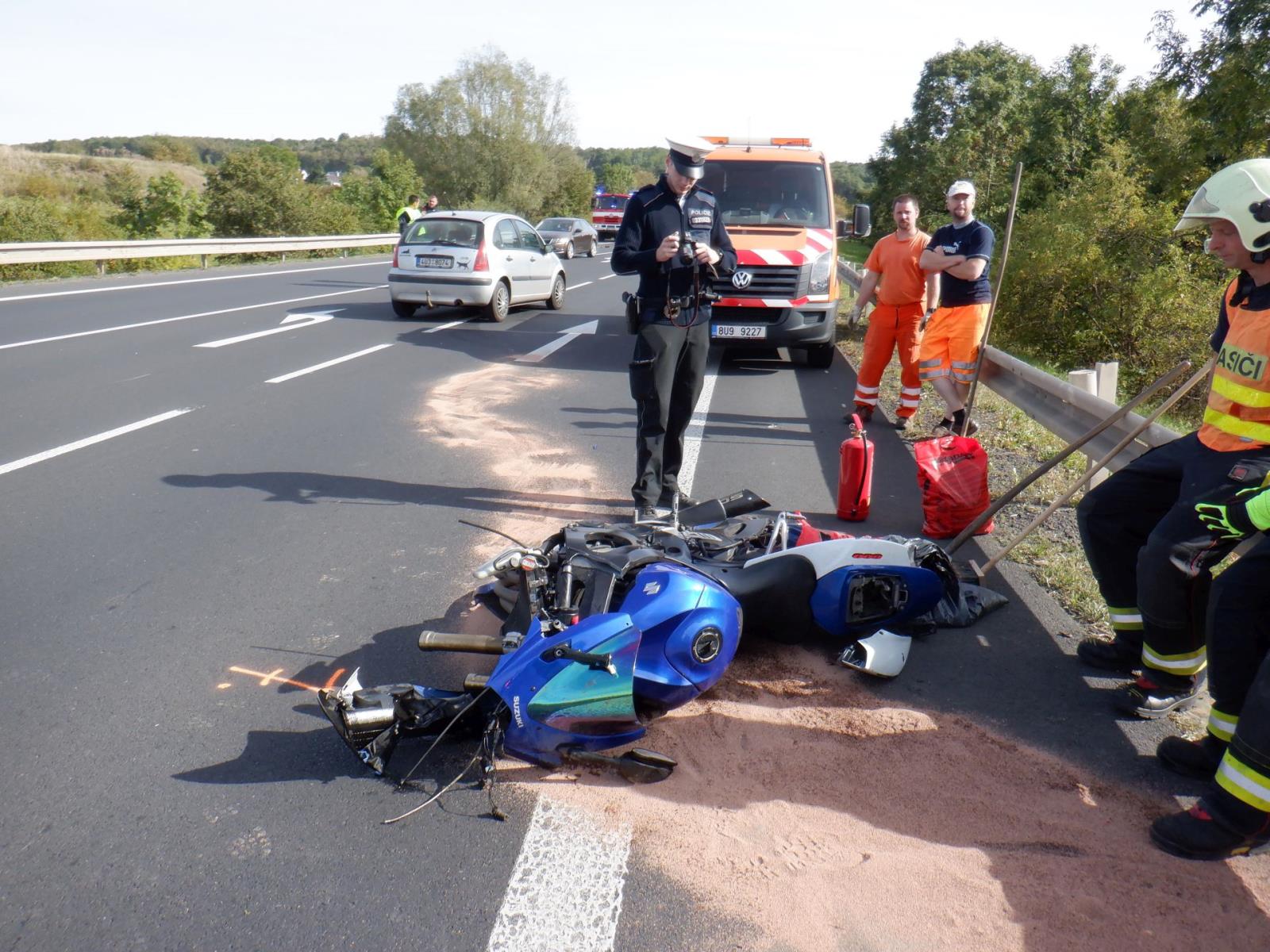 Dopravní nehoda motocyklu u Skršína (1).JPG