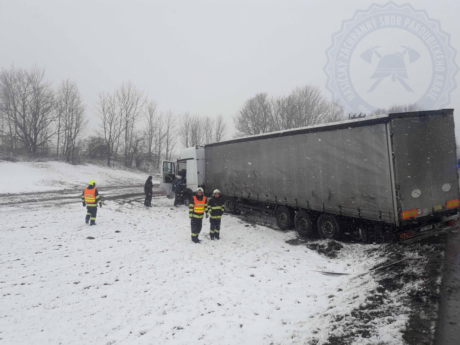 Kamion Polička 4-2-2020.jpg