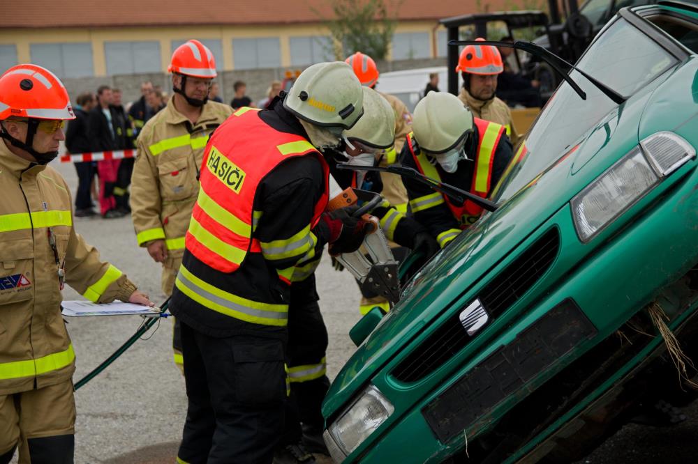 Krajská soutěž HZS JčK ve vyprošťování - 7. 9. 2016 (20).jpg