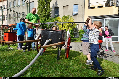 Muzejnínoc2017HasičskémuzeumOstrava (2).JPG