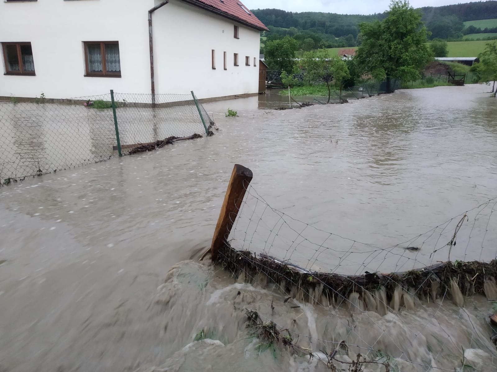 Následky silných bouřek_HZS ZLK_3.jpg