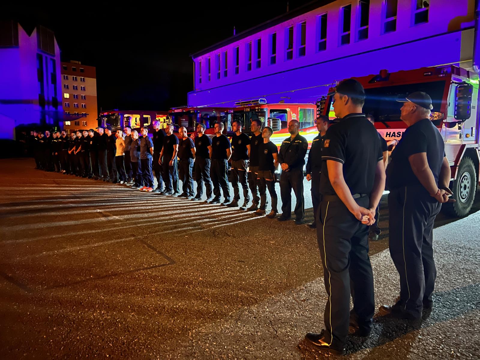 Odjezd 2.hasebního odřadu HZS Olomouckého kraje - Požár HŘENSKO