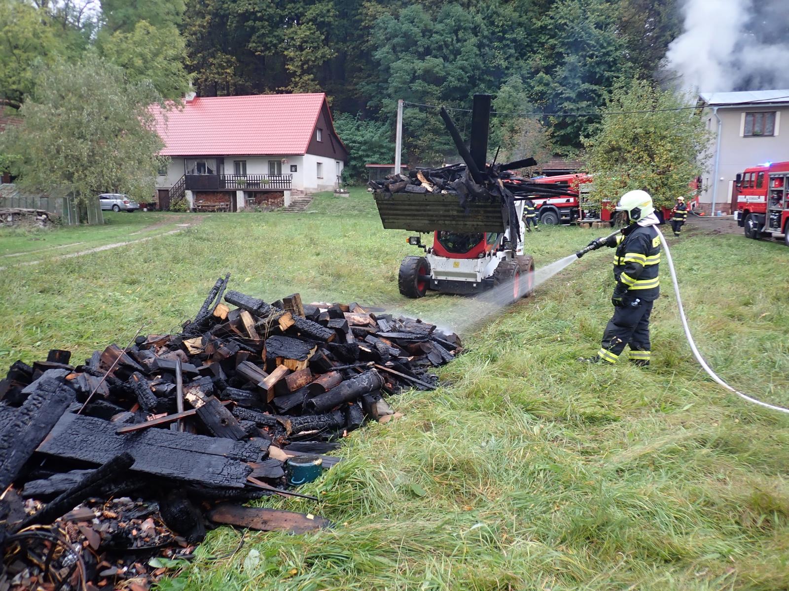 Požár v obci Košťálov