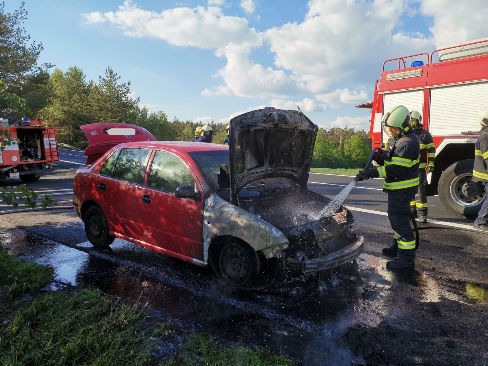 Požár OA, Ševětín - 27. 5. 2020 (4).jpg