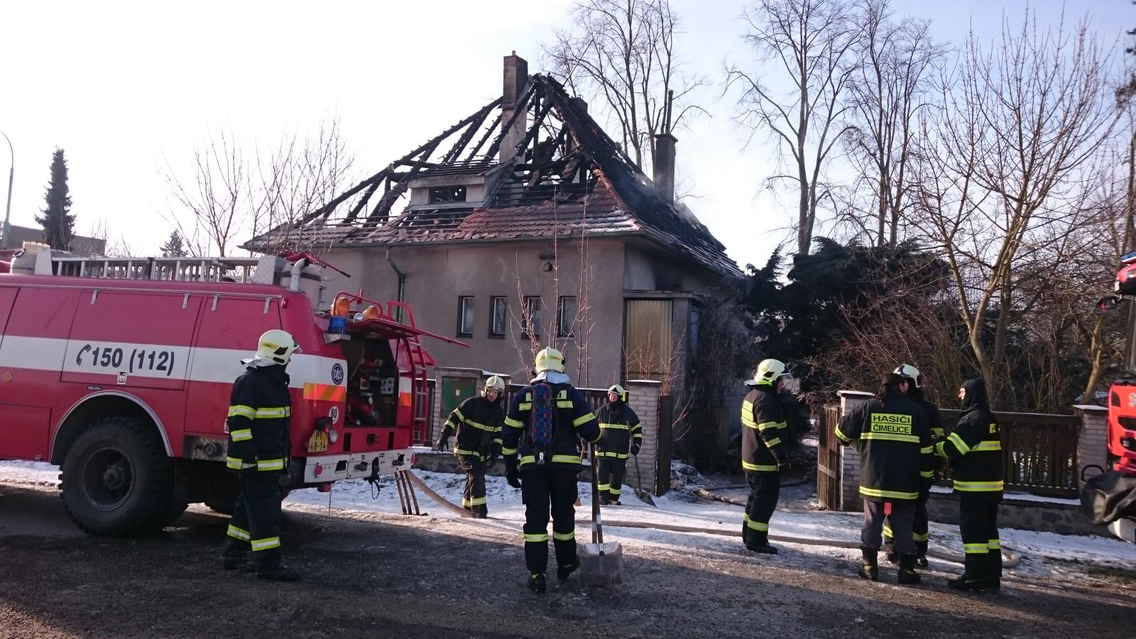 Požár domu, Čimelice - 19. 3. 2018 (2).JPG