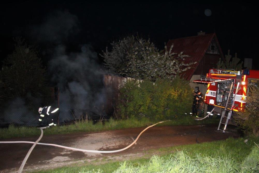 Požár dřevěné kůlny Litoměřice (1).jpg