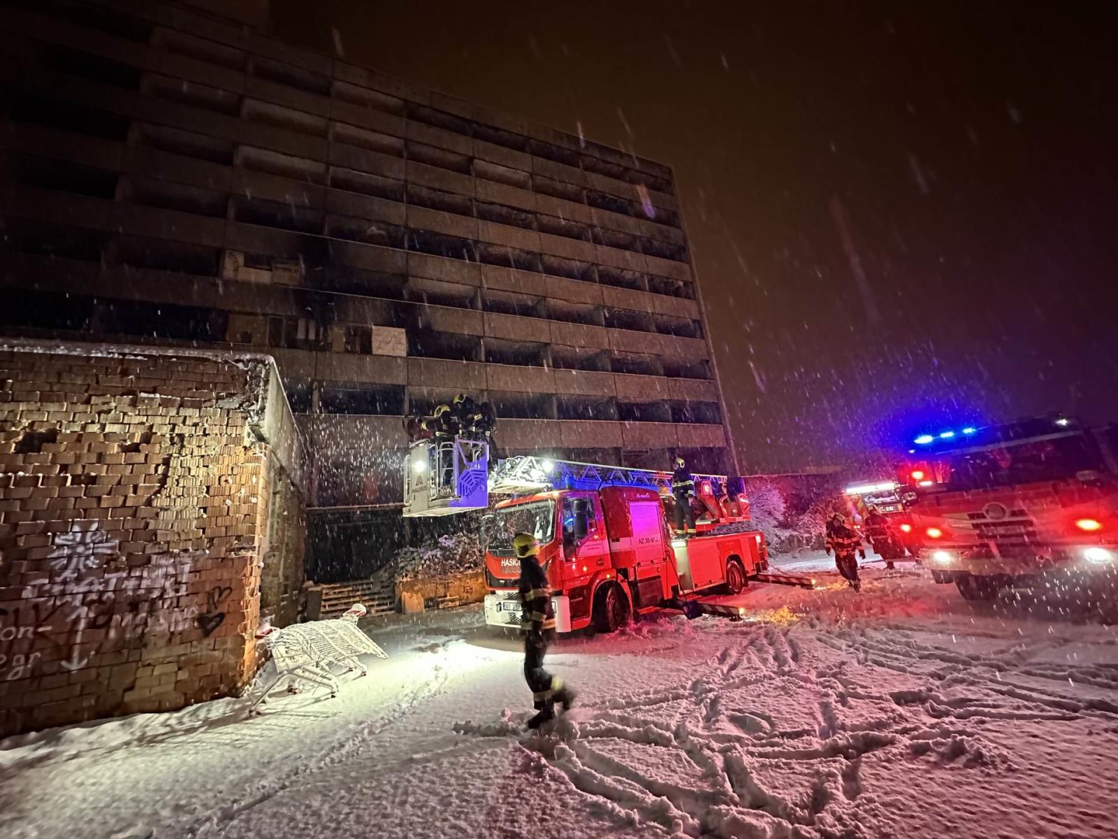 Požár hotel Máj ÚnL (1).jpeg