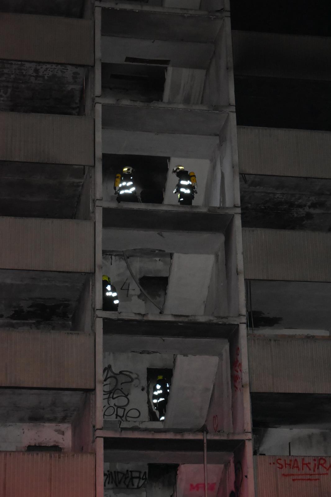 Požár vybydlený hotel Máj (2).JPG