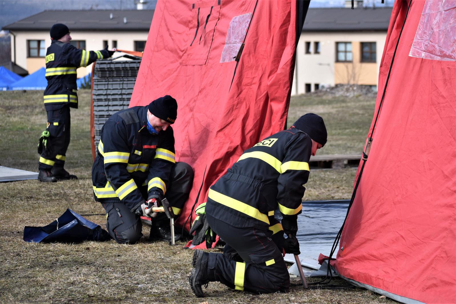 Registrační humanitární středisko Vyšní Lhoty.jpg