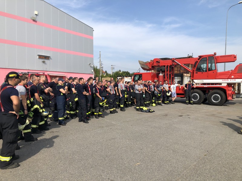 Rescue meeting 2019_společné foto účastníků.jpg