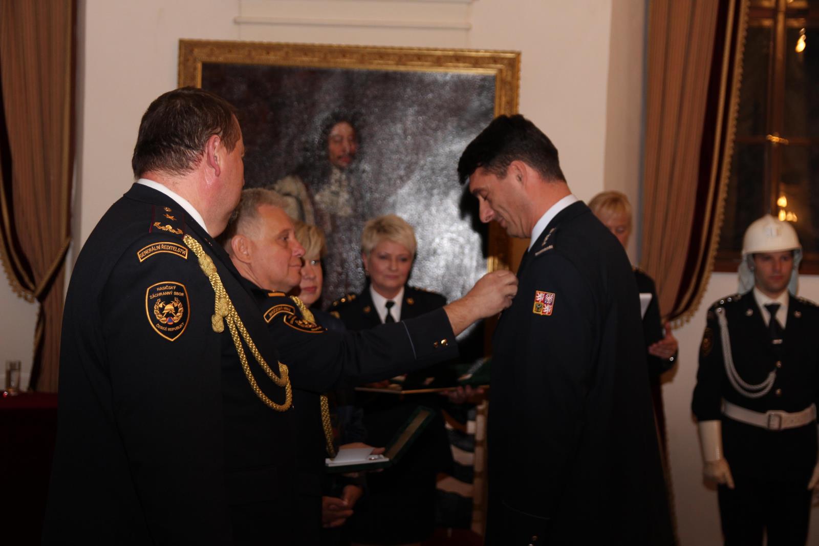 Služební slib a medaile HZS ČR a HZS JčK, Třeboň - 22. 10. 2018 (26).JPG