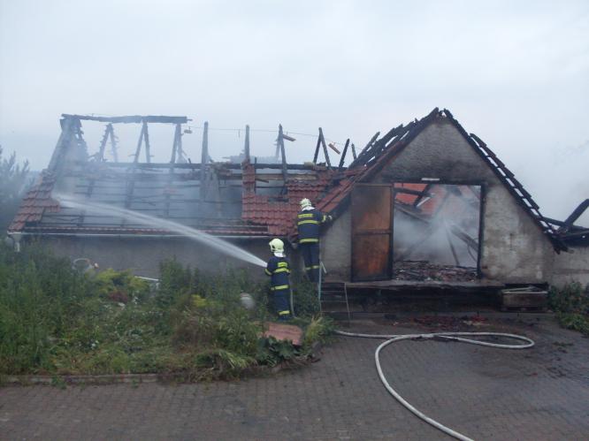 Obejtk byl veli rozsáhlý. Jedna část byla o rozloze 45 x10 m  a druhá o velikosti 20 x12 m