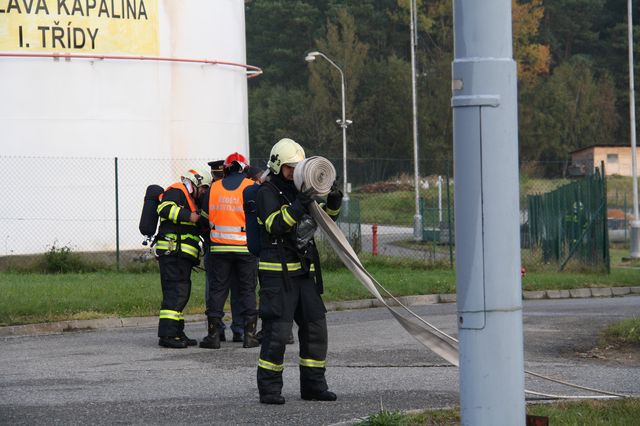 Taktické cvičení v podniku ČEPRO