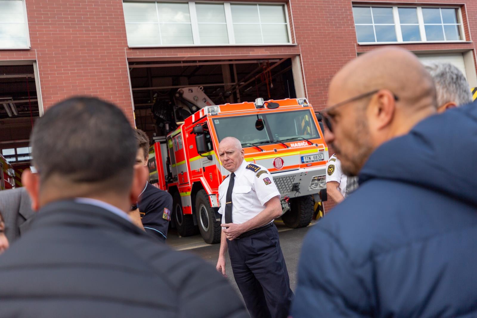 The director of FRS of Moravian-Silesian Region presents the firefighting equipment to the guests (3).jpg