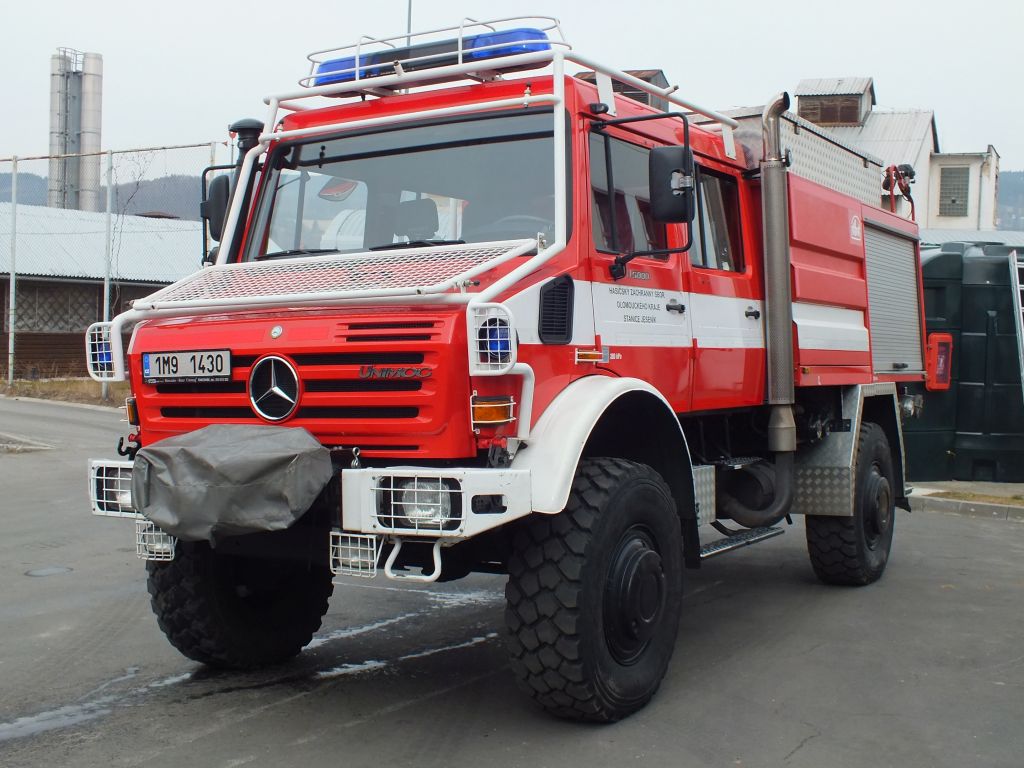 Unimog 01.JPG