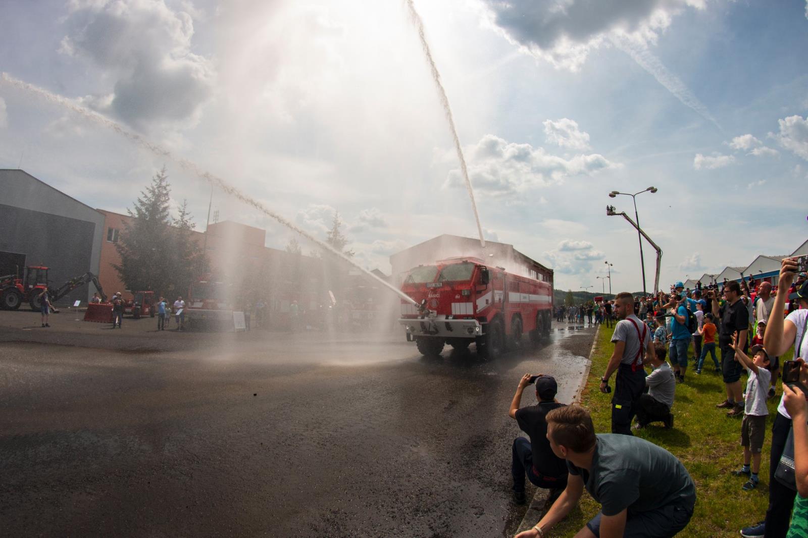 Zbirožské hasičské tatrování 2019 76.jpg