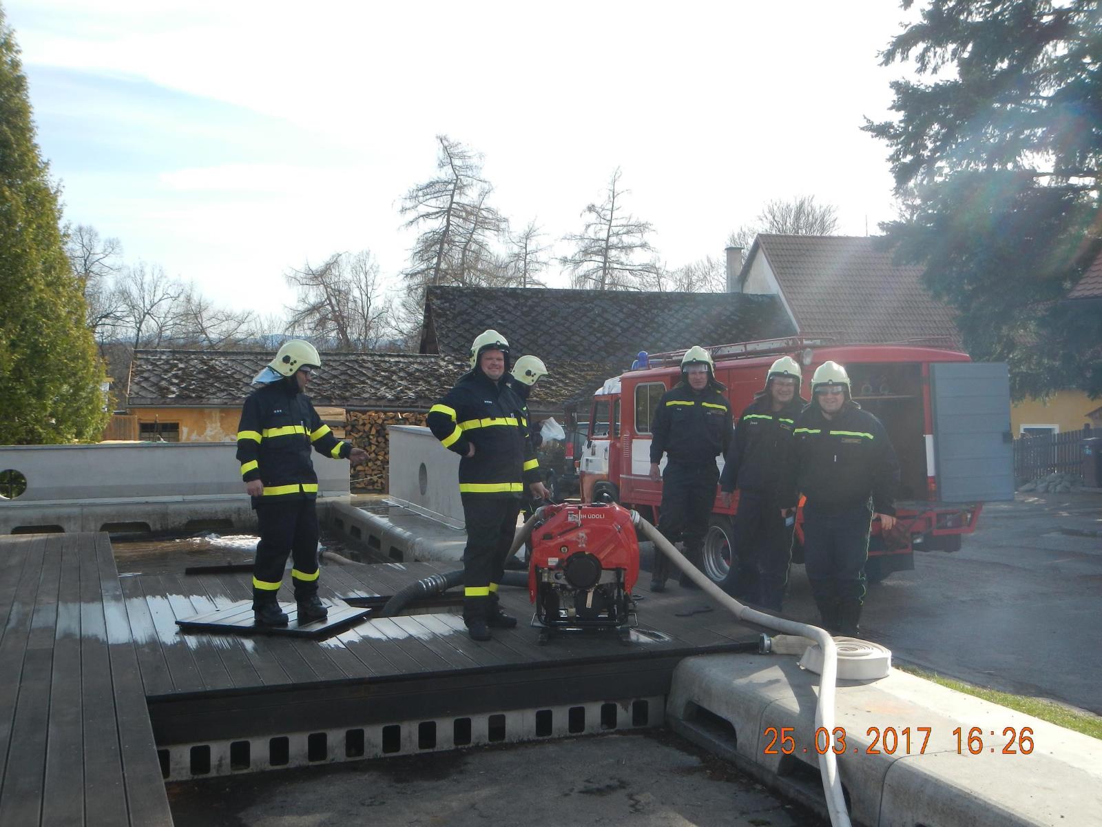 cvičení Nové Hrady - 25. 3. 2017 (2).JPG