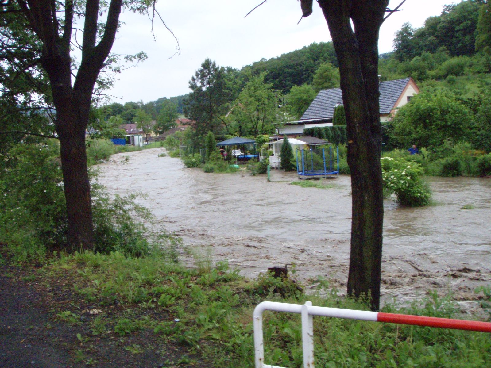 fotopovodeňNJaokolí/15 povodeňNJ-Žilina 2.JPG