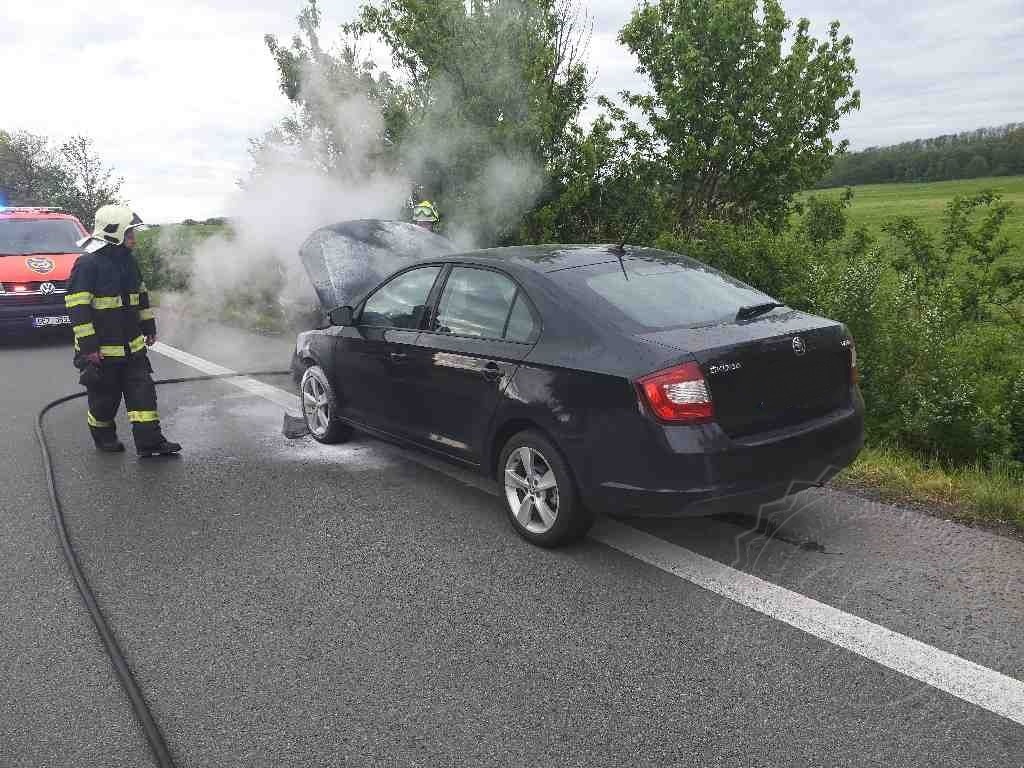 hořící automobil2 19.5.2021.jpg