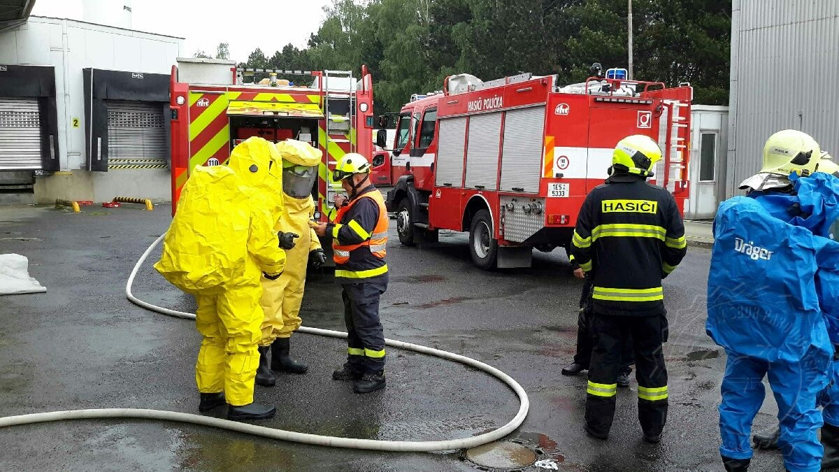 únik čpavku Polička2 28.5.2020.jpg