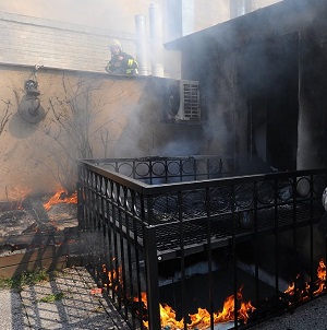 balkon plameny do textu 300 x 300.jpg fota k článku požáry 2018 souhrn, foto archiv hasiči Praha a já