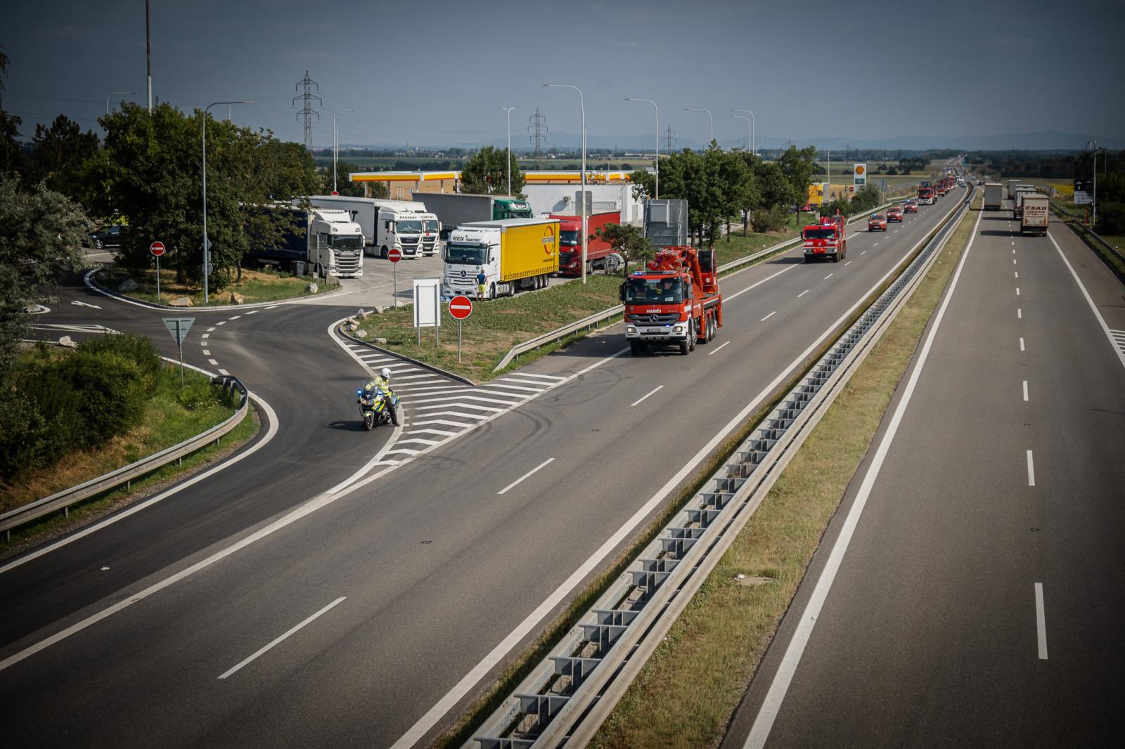 Práce v oblastech postižených tornádem jsou u konce, jednotky HZS ČR se vrací zpět na základny (2).jpg