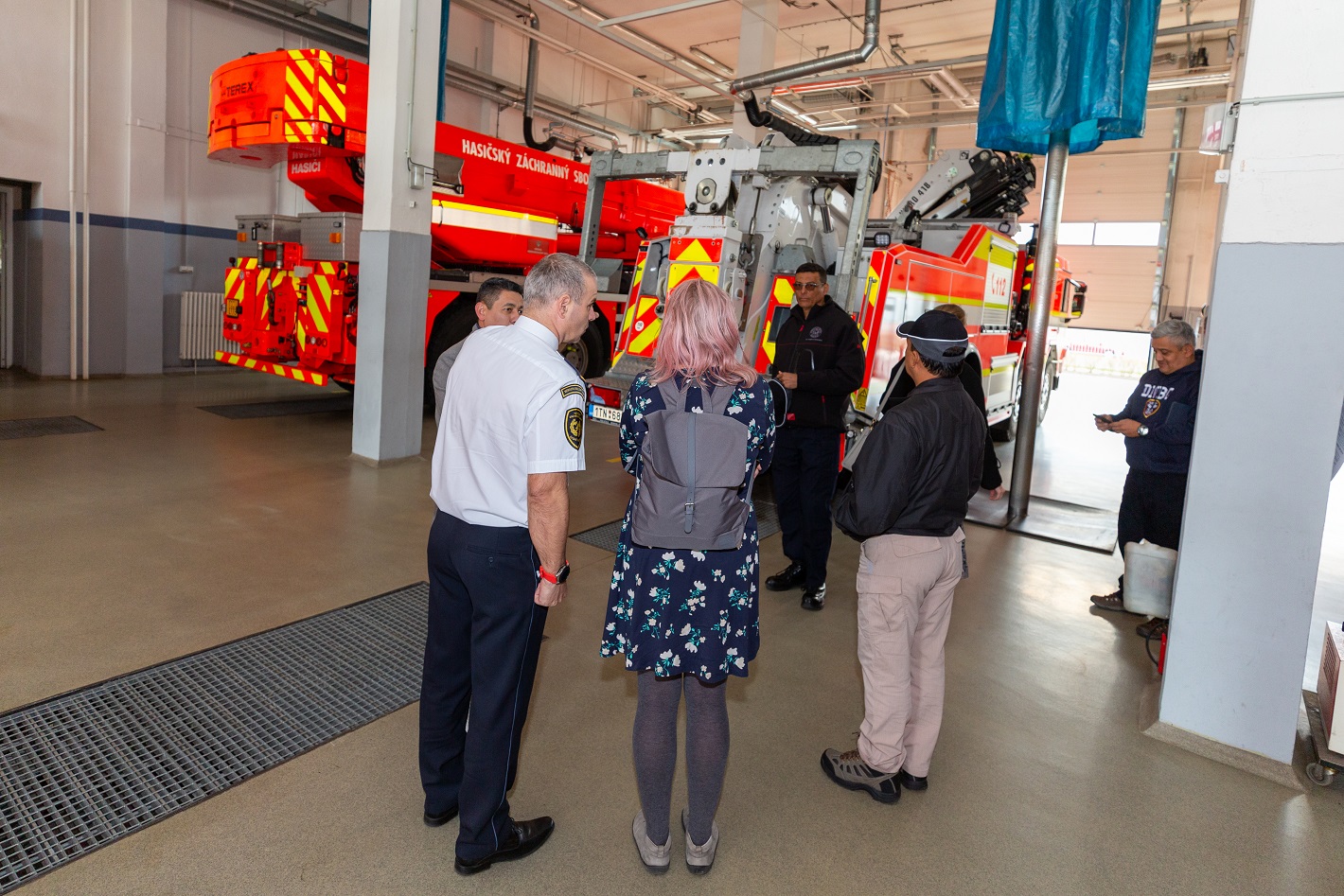 The director of FRS of Moravian-Silesian Region presents the firefighting equipment to the guests (4).jpg